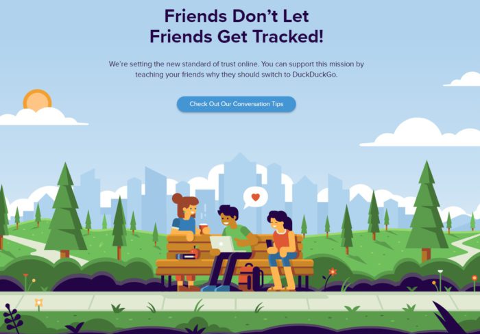 Zu sehen ist ein Screenshot von einer Seite von DuckDuckGo. Sie zeigt ein comicartiges Bild von drei Freunden auf einer Holzbank in einer Landschaft, die auf einen Laptop schauen. Sie scheinen die Suchmaschine DuckDuckGo zu lieben. Bild: Screenshot