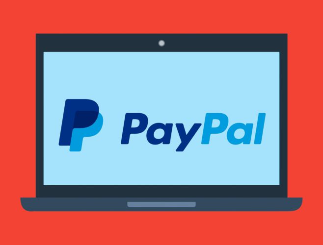 Grafische Darstellung eines Monitors mit PayPal-Logo vor rotem Hintergrund. Bild: Pixabay