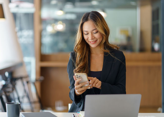 Business-Telefonier per WhatsApp Business.Bild: stock.adobe.com/amnaj